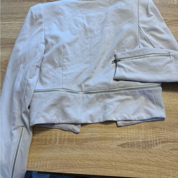 Philosophy Silver-Light Gray Satin-Lined Top - Picture 5 of 5